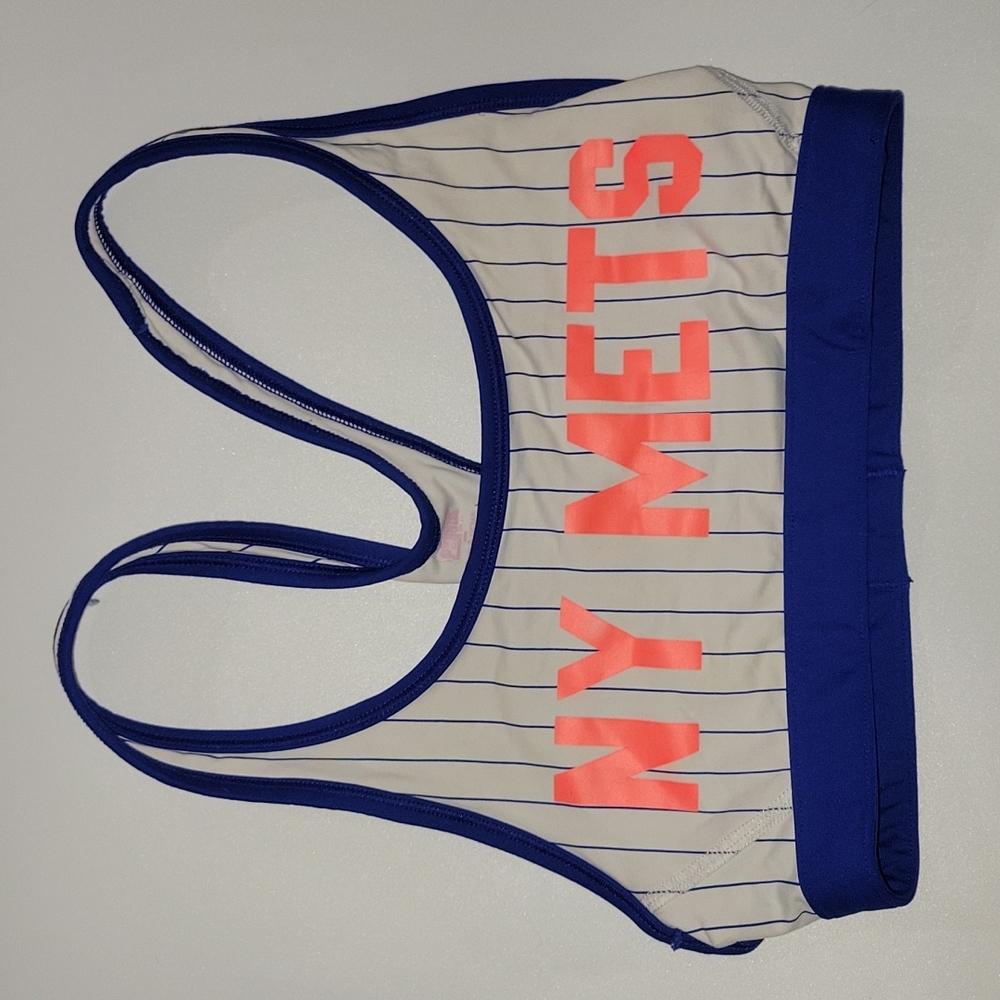Victoria's Secret Mets Sport Bra